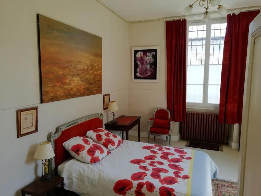Ancien Presbytere Au Coeur Du Village Mauvezin  エクステリア 写真