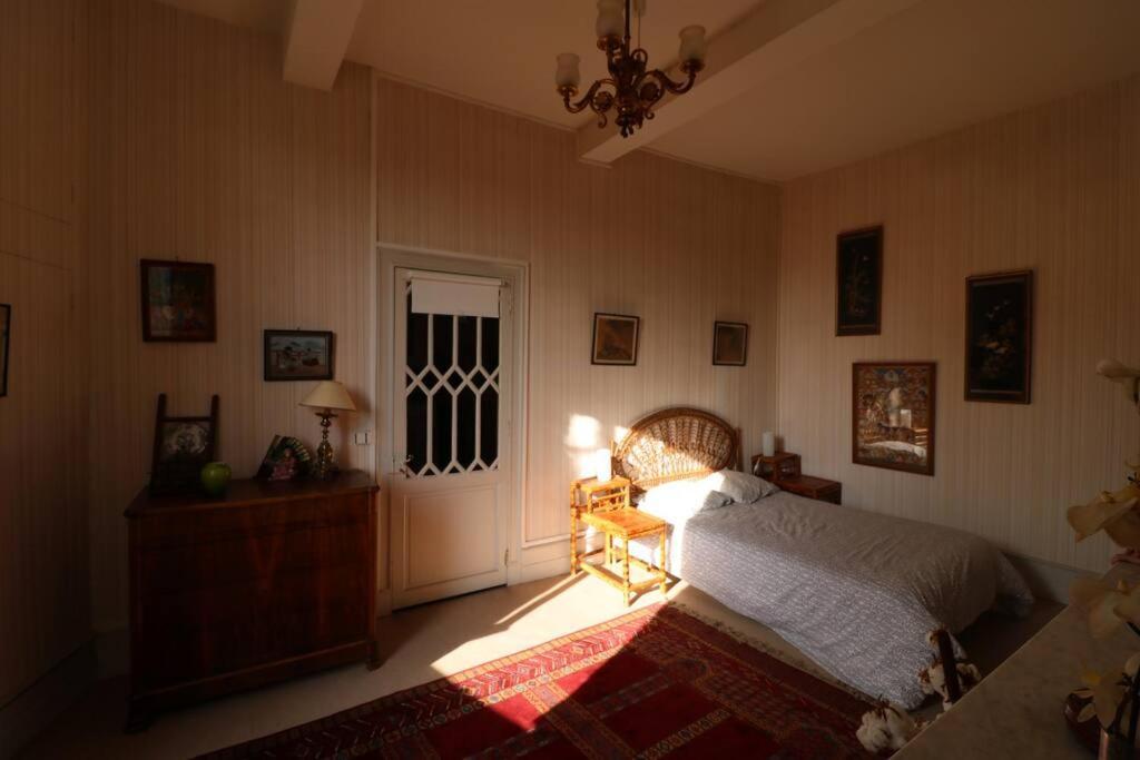 Ancien Presbytere Au Coeur Du Village Mauvezin  エクステリア 写真